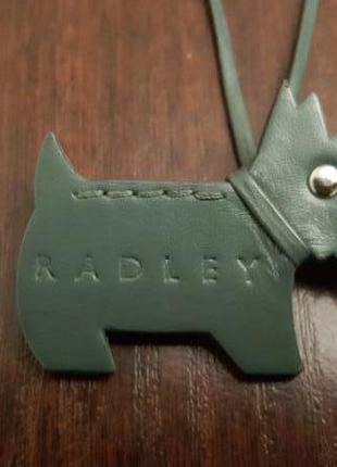 Фирменный брелок-собачка radley2 фото