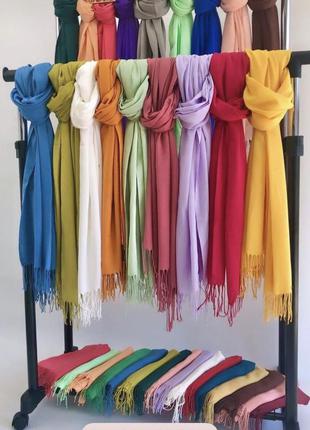 Яркий однотонный шарф палантин5 фото