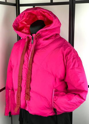 Куртка женская розовая  короткая в стиле moncler монклер2 фото