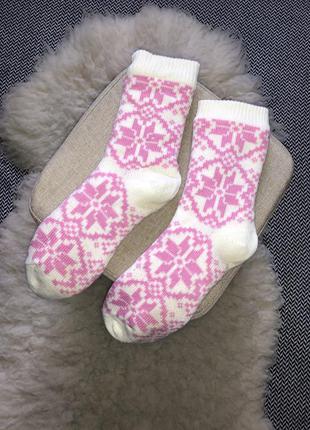 Теплі новорічні в'язані шкарпетки утеплені фліс махра візерунок1 фото