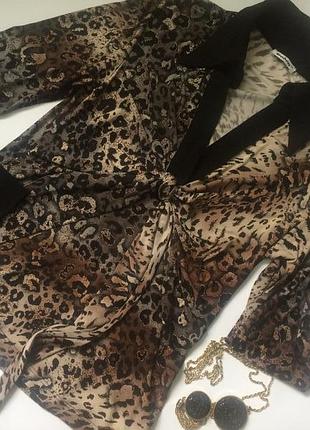 Дуже цікава тигрова блузочка