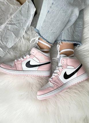 Женские демисезонные nike air jordan 1 высокие кожаные розовые кроссовки🆕2 фото