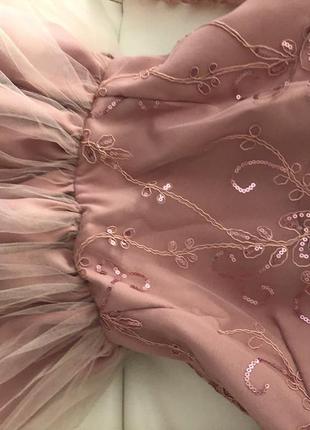 Розовое расшитое платье принцессы3 фото