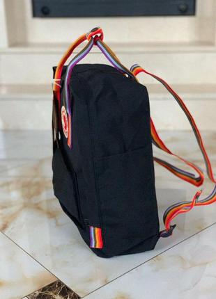 Рюкзак стильний канкен fjallraven kanken rainbow 16л чорний з різнокольоровими (райдужними) ручками2 фото