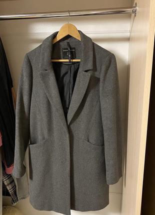 Пальто жіноче