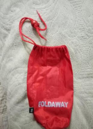 Червоний чохол до куртці вітровці foldaway1 фото