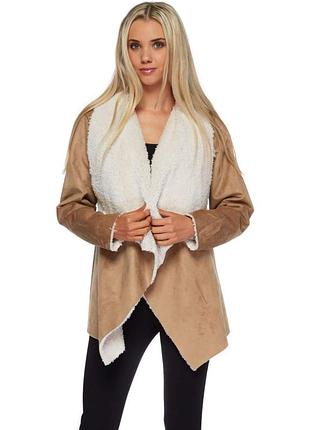 Bershka дублянка весна-осінь