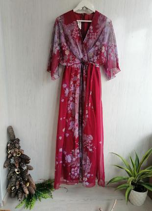 Сукня в романтичному стилі марсала