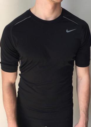 Футболка nike names pro