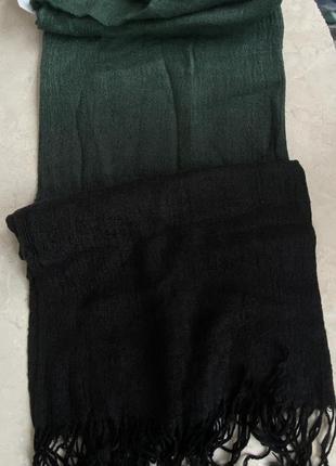 Новий красивий шарф, хустка