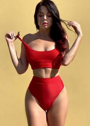 Красный женский купальник с утяжкой фигуры