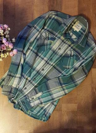 Большой выбор классных вещей. рубашка в клетку