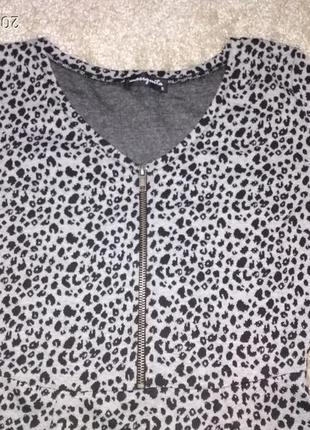 Платье пятнистой расцветки xs-s