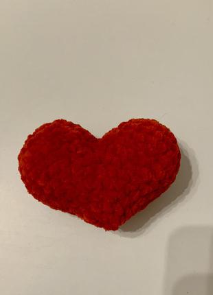 Велюровое красное мягкое сердечко1 фото