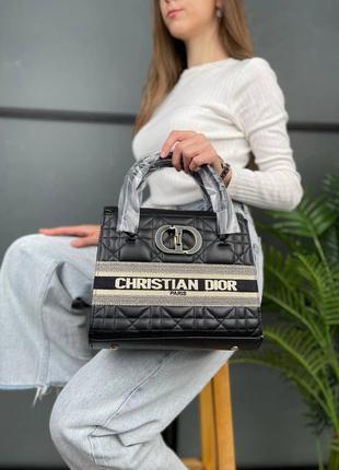 Стильная женская кожаная сумочка в стиле christian dior st honore tote black leather клатч чёрная4 фото