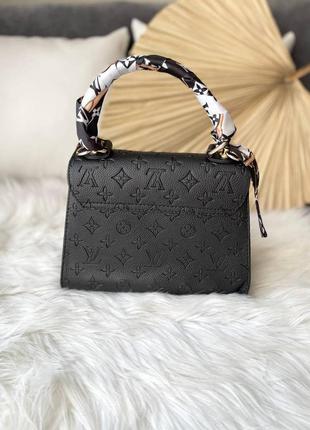 Красивая женская кожаная сумочка в стиле louis vuitton twist black клатч чёрная4 фото