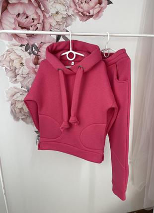 На флісі стильний костюм з шнурками та кишенями оверсайз