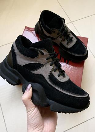 Красовки замшові