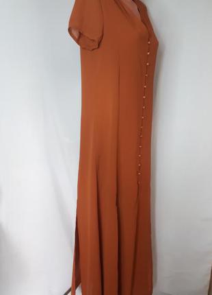 Длинное платье на пуговицах с разрезами boohoo(размер 10)2 фото