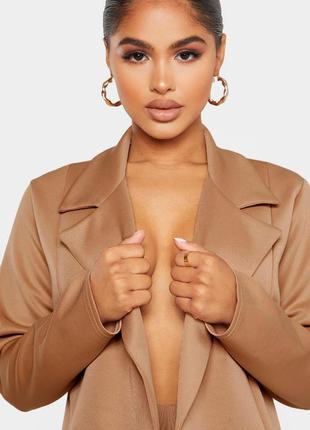 Піджак оверсайз з золотими гудзиками petite camel