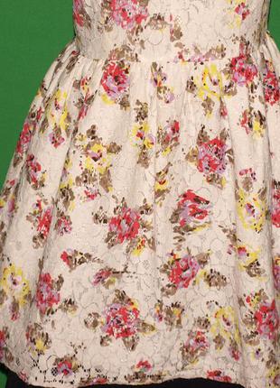 Красивое ажурное платье (м замеры) с узором, на лёгкой подкладе, без нюансов.3 фото