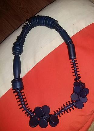 Неймовірно оригінальні дерев'яні буси, намисто. арабські емірати.