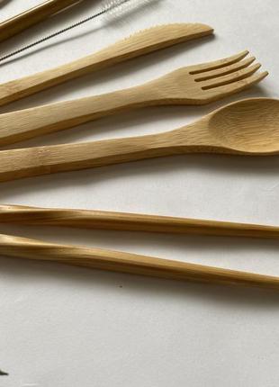 Універсальний еко набір багаторазових столових приладів з бамбука: ложка, вилка, ніж, палички і трубочка для2 фото