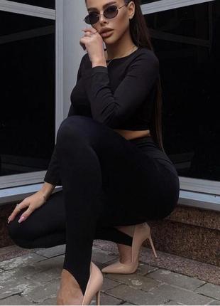 Ідеальні безшовні лосини з штрипками тренд сезону чорні