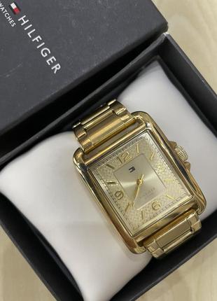 Оригинальные кварцевые часы tommy hilfiger gold-plated stainless steel4 фото