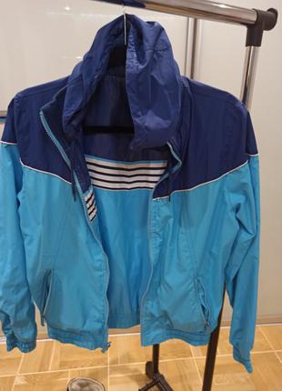 Легкая курточка унисекс , двусторонняя прим на р.146-160