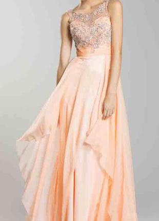 Вечернее платье