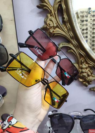 Красивые прямоугольные узкие солнцезащитные жёлтые очки bialucci с боковой шорой2 фото