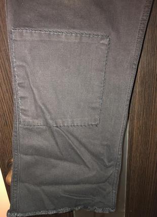 Плотные добротные джинсы с заплатами 30 рр.6 фото