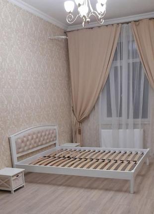 Двуспальная кровать с мягким изголовьем " венеция"2 фото