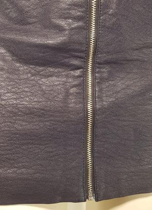 Юбка "h&m" короткая кожаная (экокожа) на подкладке синяя (швеция)5 фото