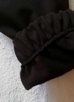 Стильні, зручні, теплі штани/джогери для мінливої погоди8 фото