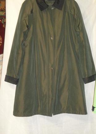 Жіноча куртка з відстібною підстібкою р. 50 євро