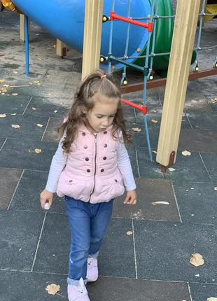 Жилет жилетка безрукавка рожева на дівчинку calvin klein jeans 24 місяці