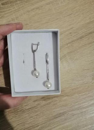 Срібні сережки з перлами і фіанітами3 фото