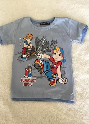 Серая детская футболка для мальчика с принтом