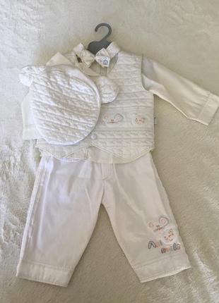 Белый набор для новорожденного с шапочкой