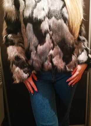 Жіночий полушубок.