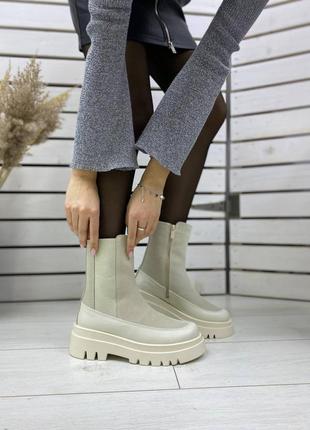 Женские зимние ботинки, разные цвета3 фото