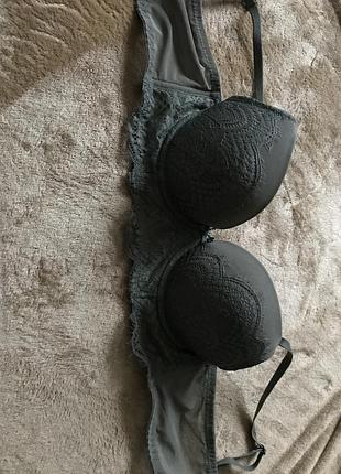 Бюстгальтер