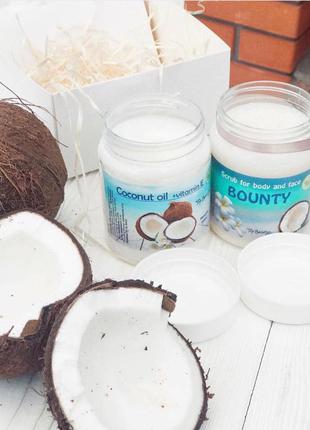 Подарунковий кокосовий набір бокс кокосове масло і скраб баунті3 фото