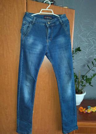 Подростковые джинсы