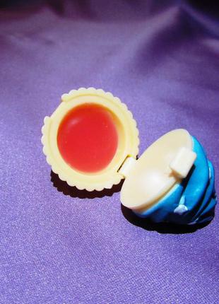 Стильный и сладкий капкейк бальзам для губ, в виде мороженого -рожка))