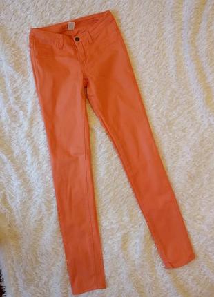 Жіночі штани світло-оранжевого кольору