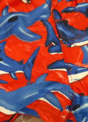 Шорты красные с синими акулами для купания george2 фото