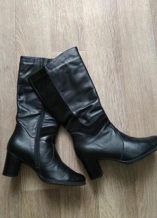 Чоботи жіночі шкіряні